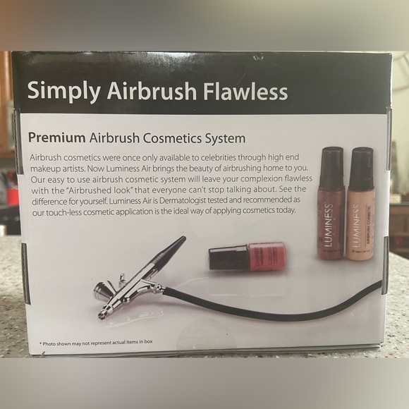 Luminess Air Premium Cosmetic Airbrush Kit Complete w/Makeup NIB / Never Opened - Picture 2 of 7